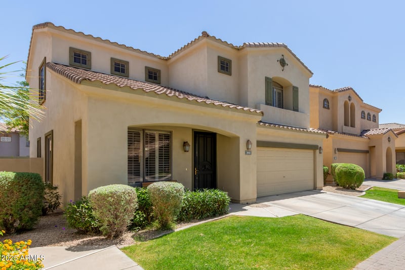 2043 Periwinkle Way, Chandler, AZ 85248