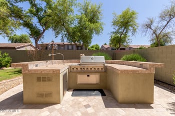 2043 Periwinkle Way, Chandler, AZ 85248