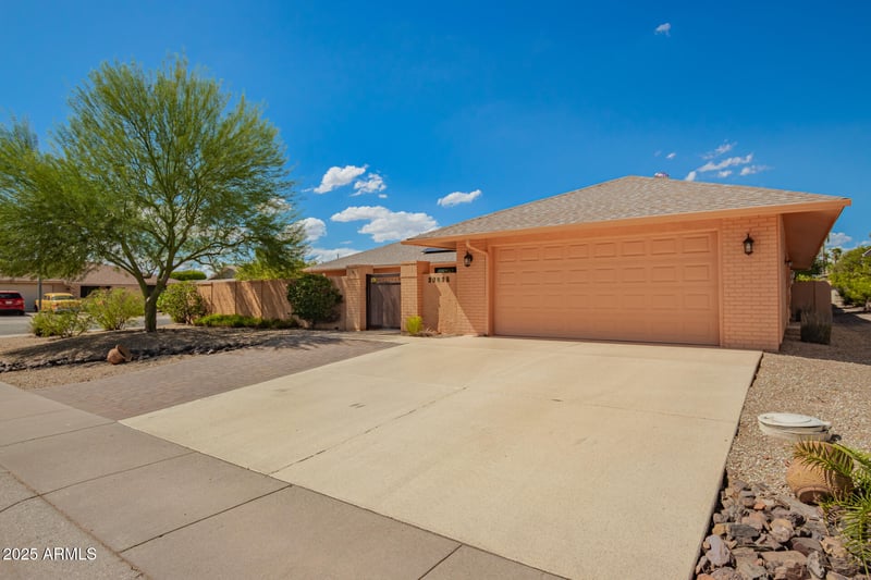 20435 124th Dr, Sun City West, AZ 85375