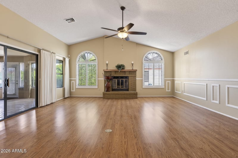 20435 142nd Ave, Sun City West, AZ 85375