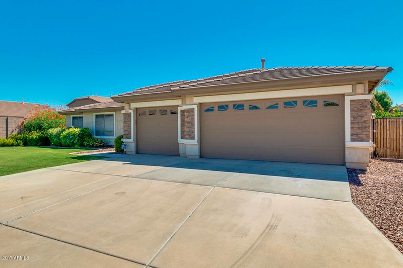20439 N 88th Dr, Peoria, AZ 85382