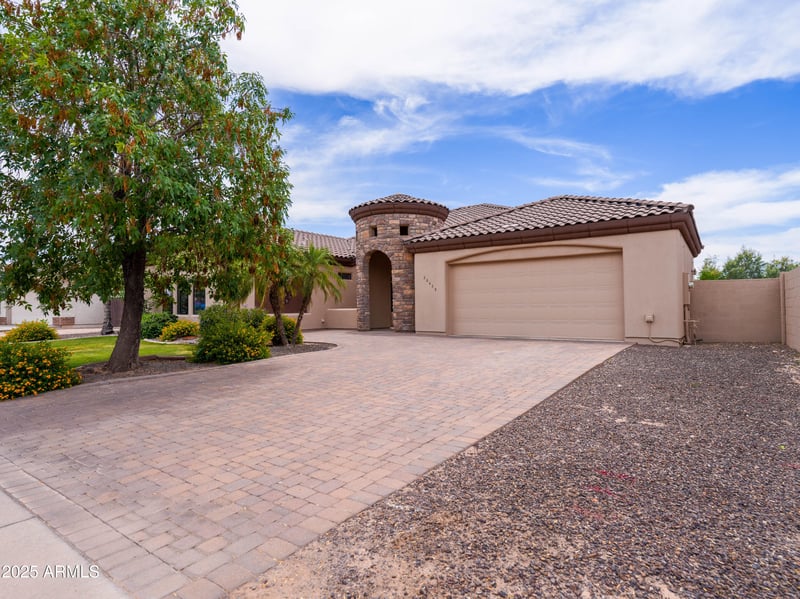 20439 Palomino Dr, Queen Creek, AZ 85142