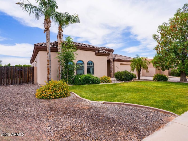 20439 Palomino Dr, Queen Creek, AZ 85142