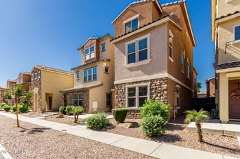 2044 77th Ln, Phoenix, AZ 85035
