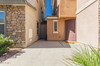 2044 77th Ln, Phoenix, AZ 85035