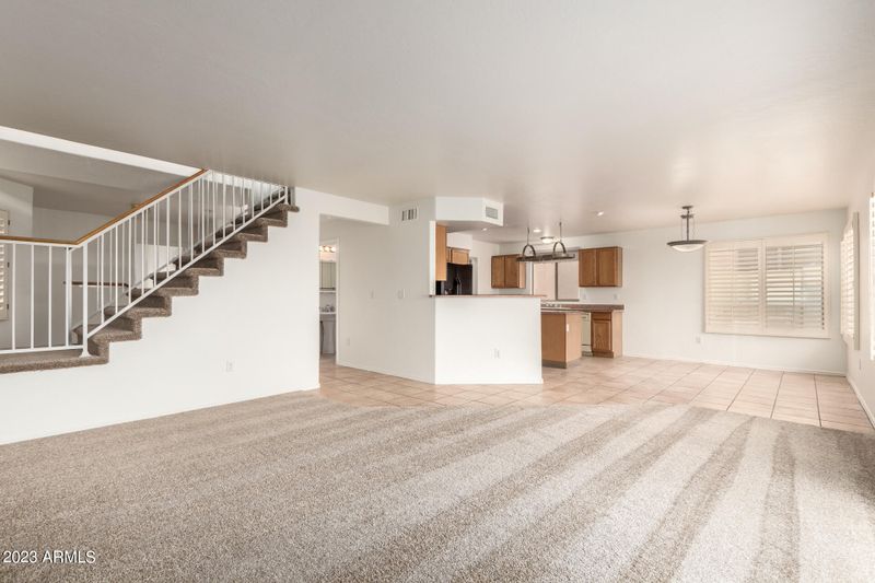 2044 E Behrend Dr, Phoenix, AZ 85024