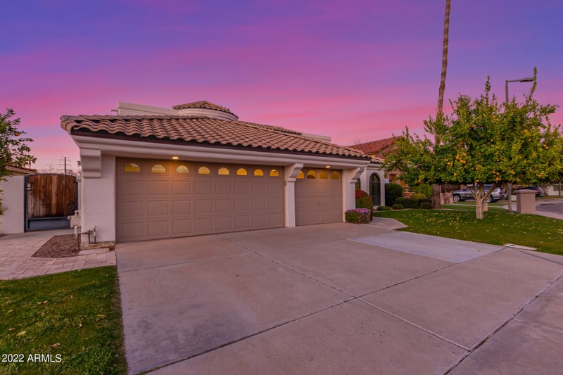 2044 E Catamaran Dr, Gilbert, AZ 85234
