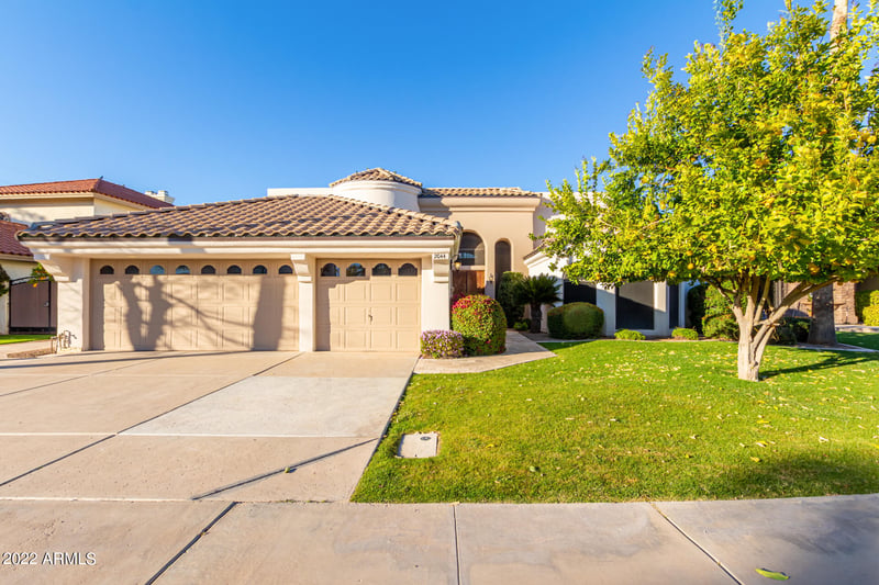 2044 E Catamaran Dr, Gilbert, AZ 85234