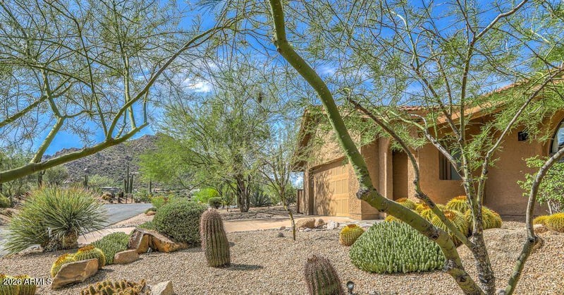 2044 E Smoketree Dr, Carefree, AZ 85377