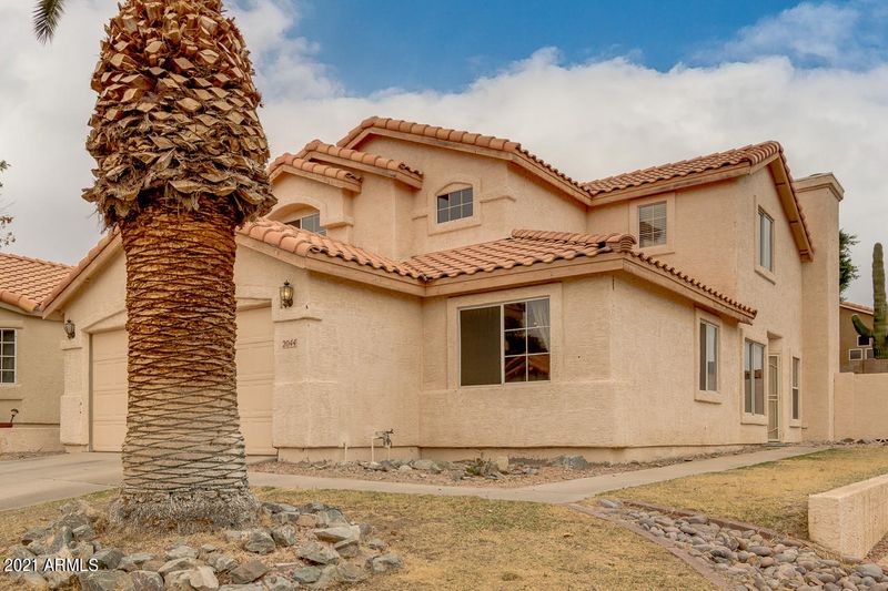2044 E Windsong Dr, Phoenix, AZ 85048
