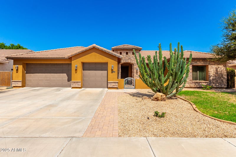 20440 Bronco Dr, Queen Creek, AZ 85142