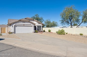 20448 36th Dr, Glendale, AZ 85308