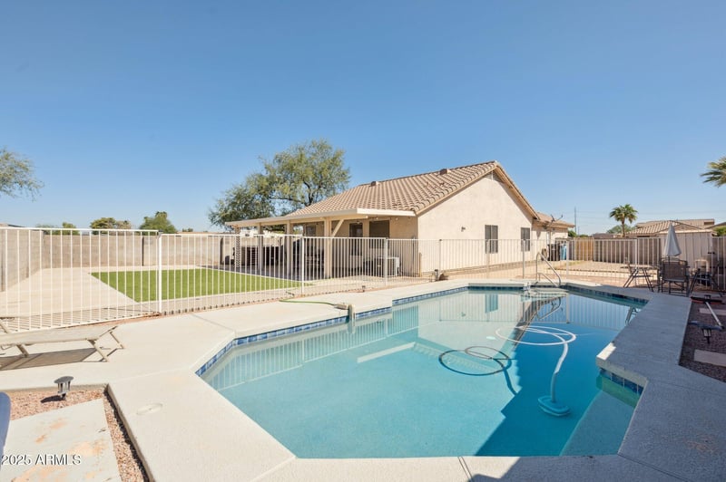 20448 36th Dr, Glendale, AZ 85308