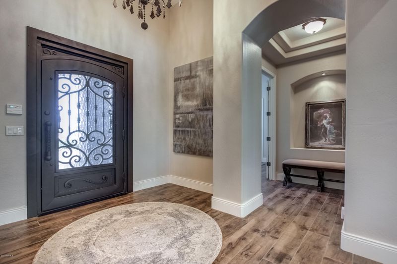 2045 E Avenida Del Valle Ct, Gilbert, AZ 85298