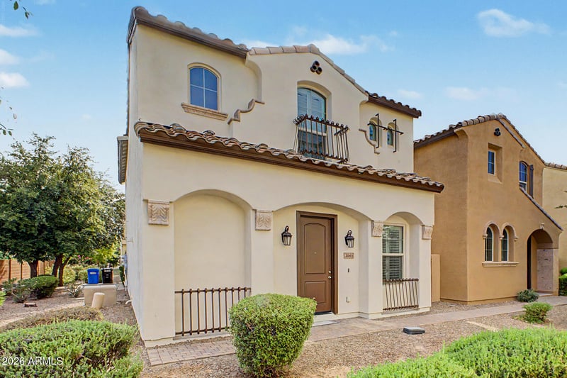 2045 Heartwood Ln, Phoenix, AZ 85022