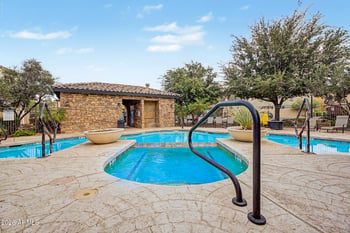 2045 Heartwood Ln, Phoenix, AZ 85022