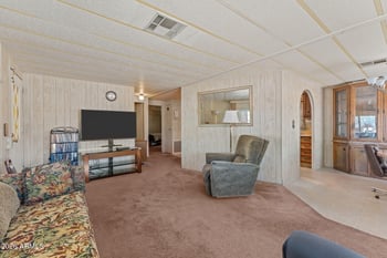 2045 Smoketree Dr, Wickenburg, AZ 85390