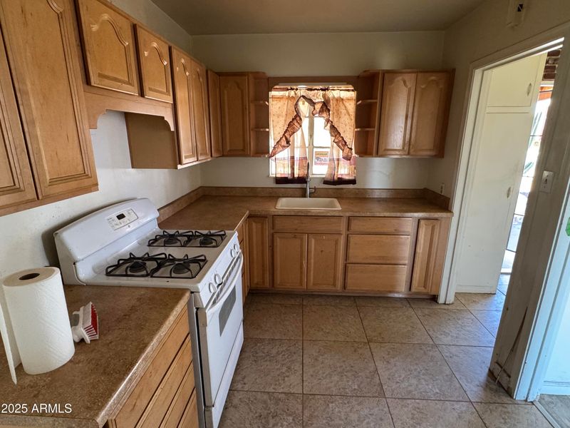 2045 W Colter St, Phoenix, AZ 85015