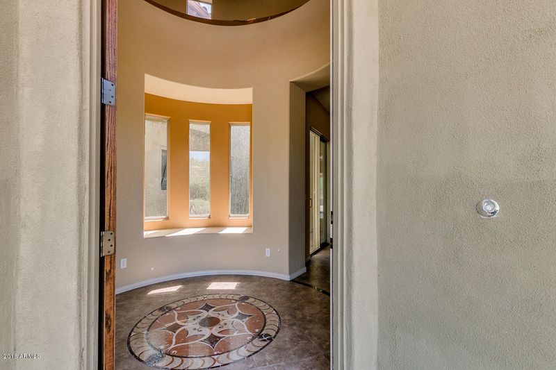 2045 W Gloria Ln, Phoenix, AZ 85085