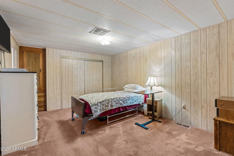 2045 Smoketree Dr, Wickenburg, AZ 85390