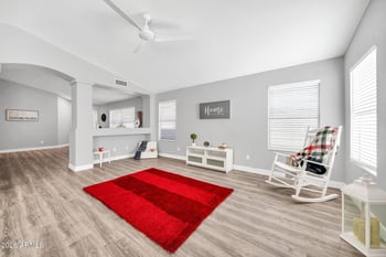 20455 37th Ave, Glendale, AZ 85308