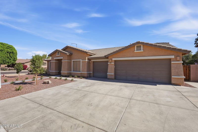 20457 87th Dr, Peoria, AZ 85382