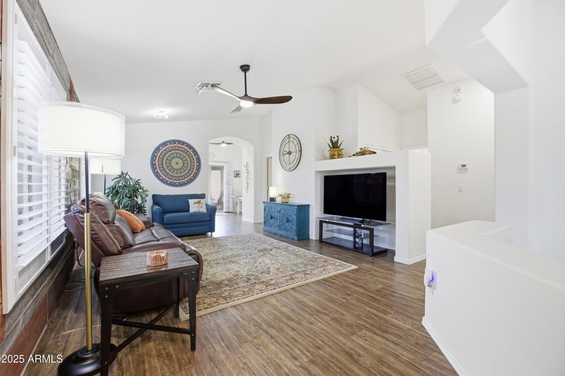 2046 Appaloosa Way, San Tan Valley, AZ 85144