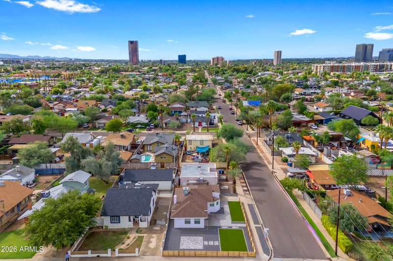 2046 11th St, Phoenix, AZ 85006