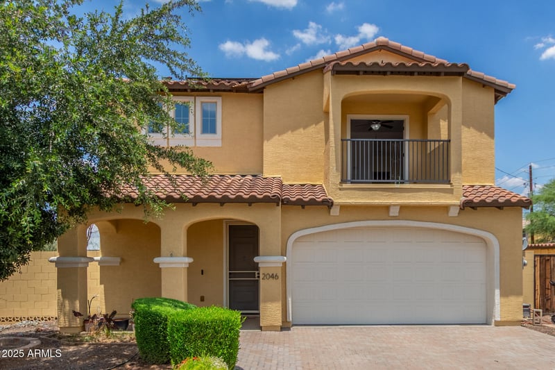 2046 Paradise Ln, Phoenix, AZ 85022