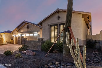 2046 Steele Cir, Mesa, AZ 85207