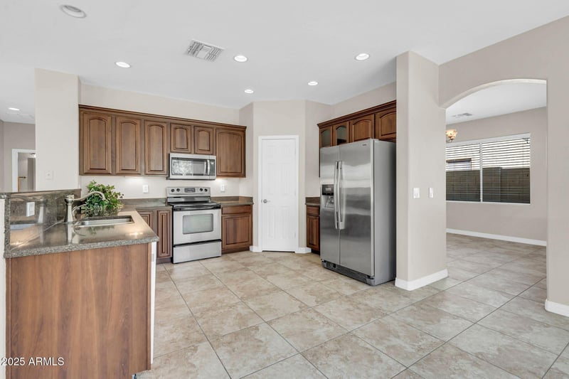 2047 Carob Dr, Chandler, AZ 85286