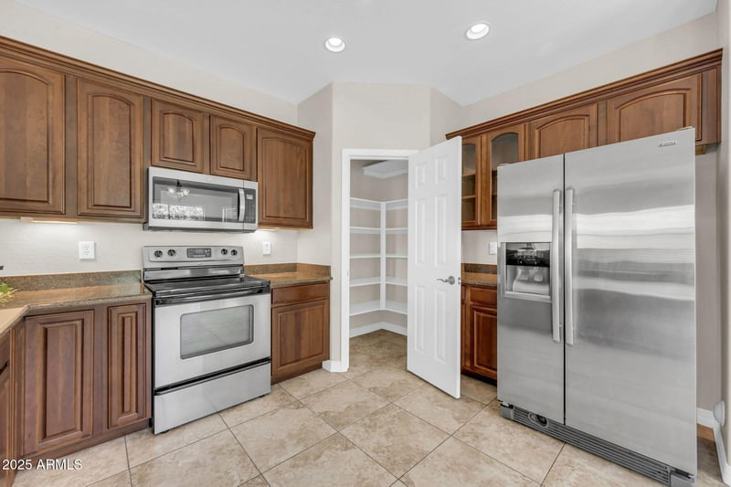 2047 Carob Dr, Chandler, AZ 85286
