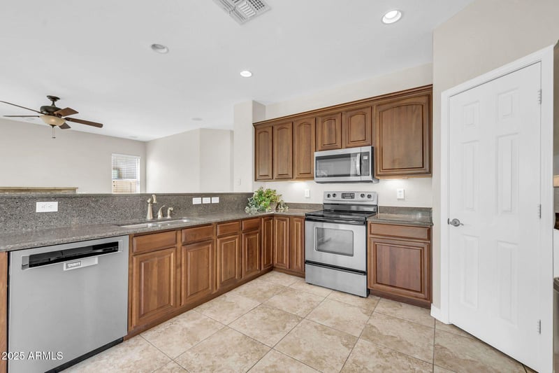 2047 Carob Dr, Chandler, AZ 85286