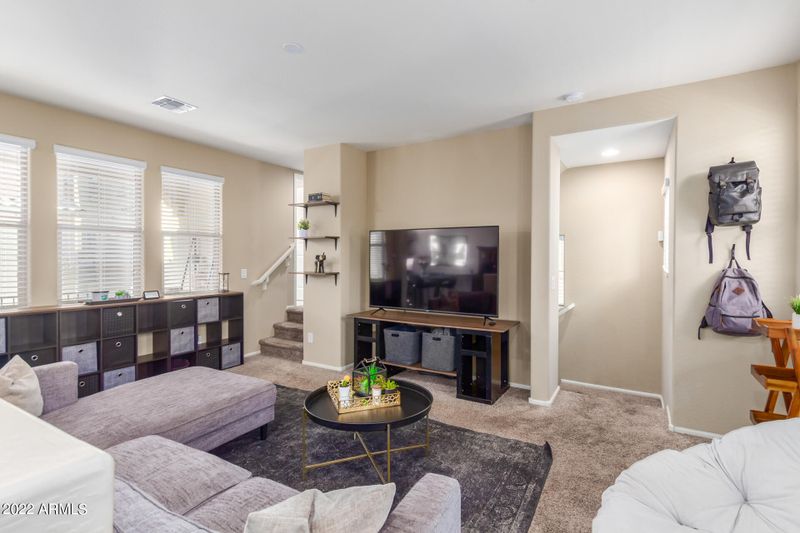 2047 N 77th Dr, Phoenix, AZ 85035