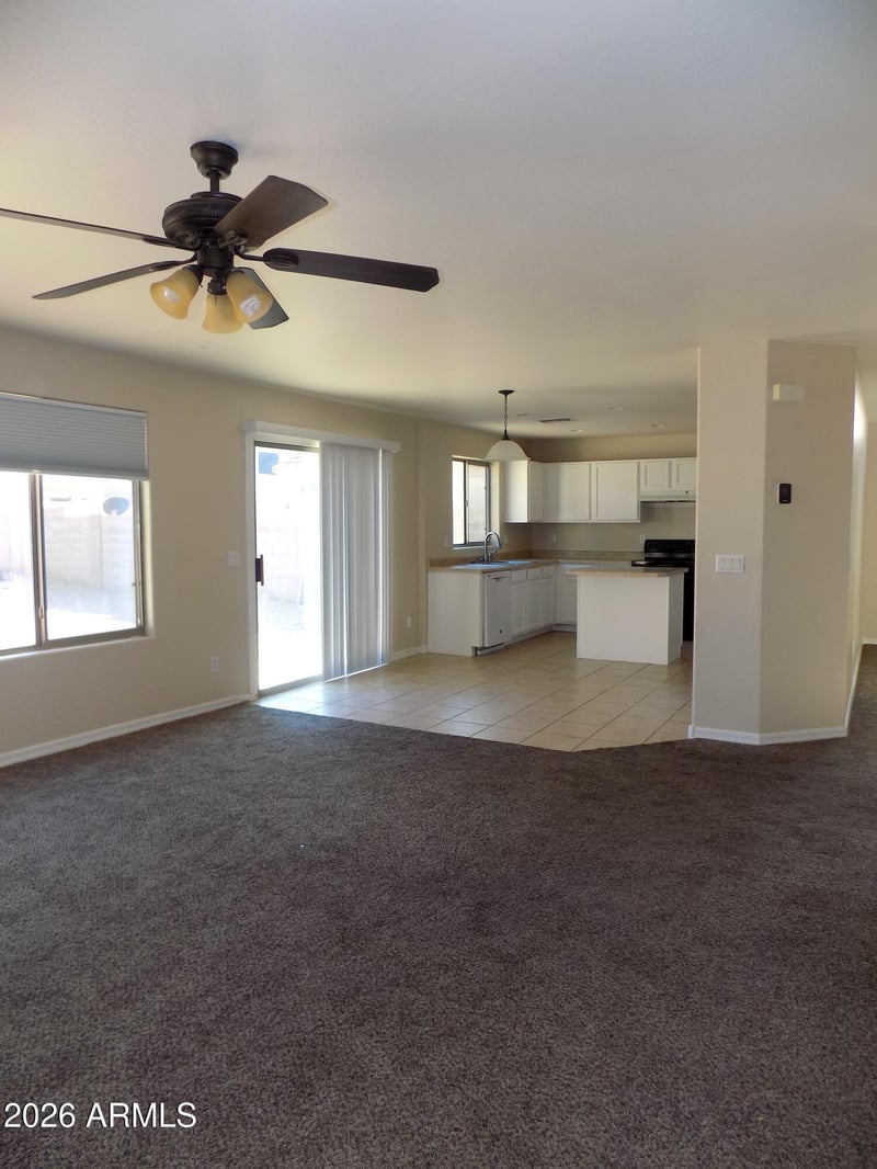 2047 Vineyard Plains Dr, Queen Creek, AZ 85142