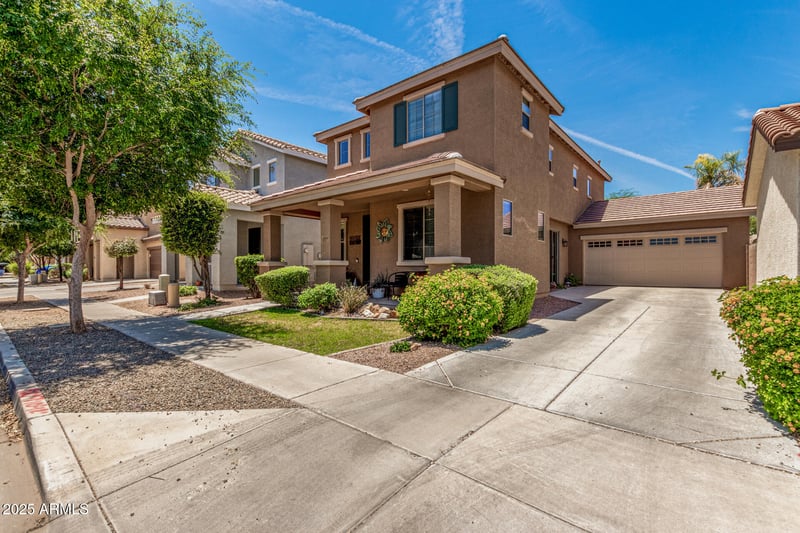 2048 Martingale Rd, Gilbert, AZ 85295