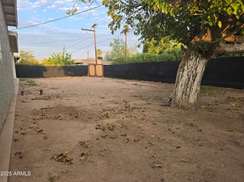 2048 Pecan Rd, Phoenix, AZ 85041