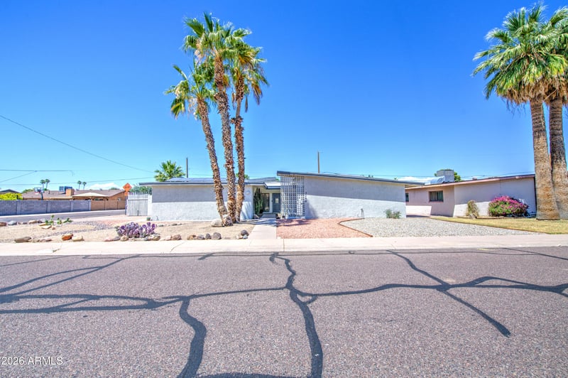2048 W Joan De Arc Ave, Phoenix, AZ 85029
