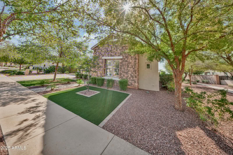 20481 Crescent Dr, Buckeye, AZ 85396