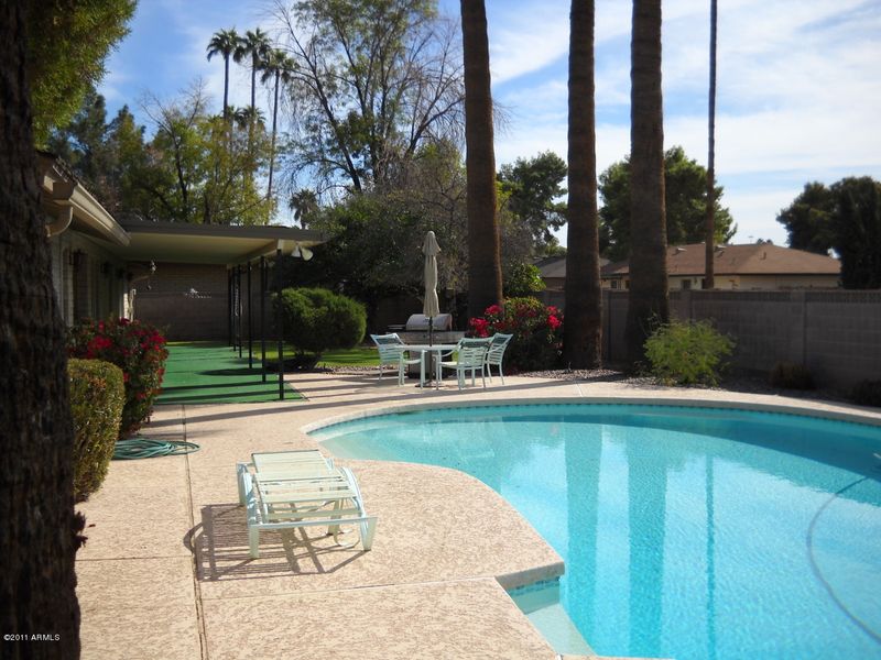 2049 E La Jolla Dr, Tempe, AZ 85282