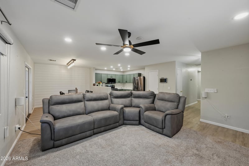 2049 Shetland Dr, San Tan Valley, AZ 85140