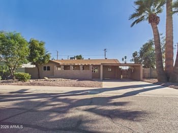 2049 Joan De Arc Ave, Phoenix, AZ 85029