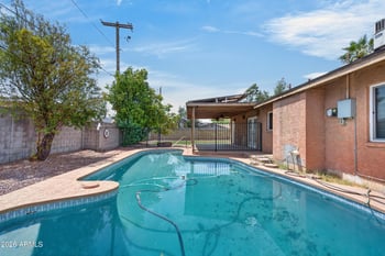 2049 Joan De Arc Ave, Phoenix, AZ 85029