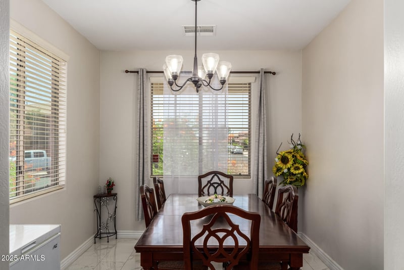 205 107th Dr, Avondale, AZ 85323