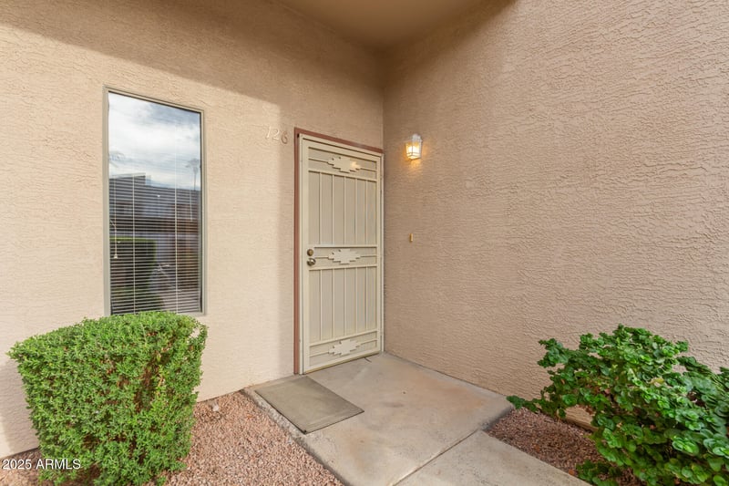 205 74th St #126, Mesa, AZ 85207