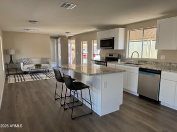 205 Higley Rd #4, Mesa, AZ 85206