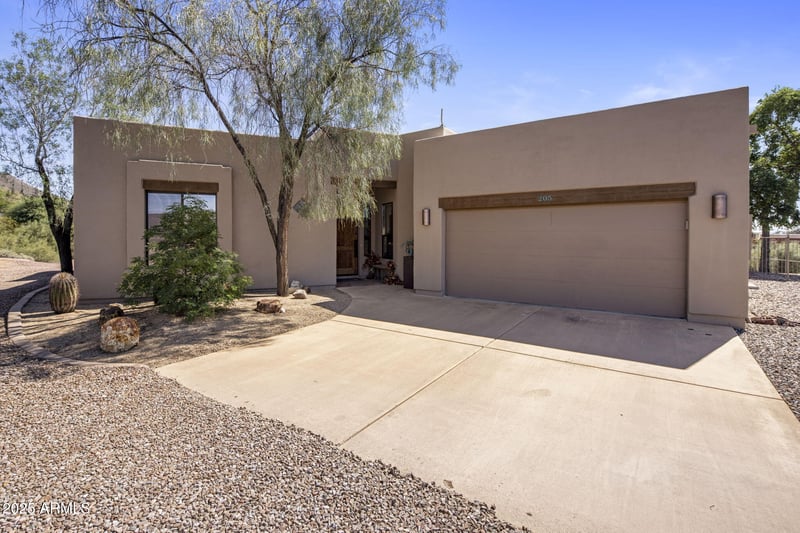 205 Quartz Rock Rd, Phoenix, AZ 85085