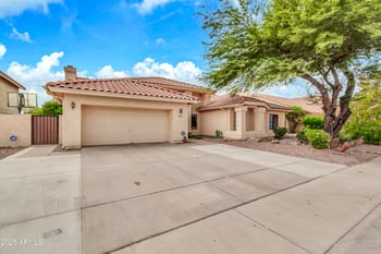 205 Stacey Ln, Tempe, AZ 85284