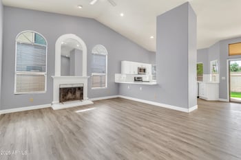 205 Stacey Ln, Tempe, AZ 85284