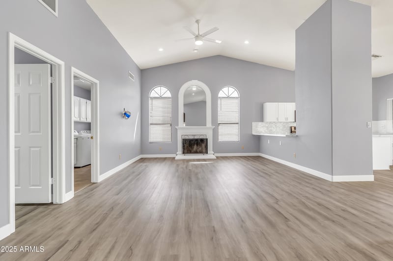 205 Stacey Ln, Tempe, AZ 85284